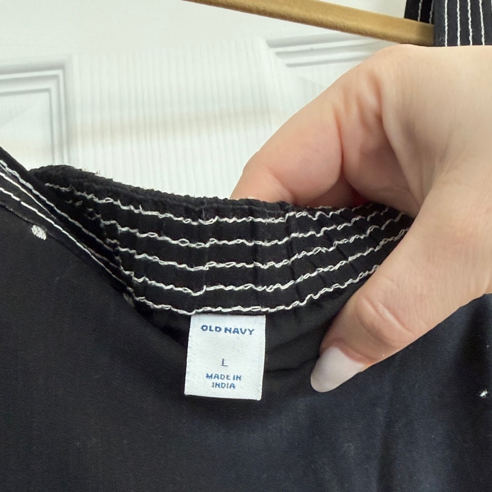 Old Navy Black with white details midi dress large - Picture 4 of 4